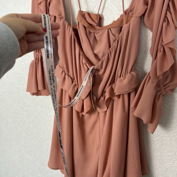 NWT House of CB London Serenity Off Shoulder Dress Mini Cut Out Ruffled Pink - Picture 10 of 13